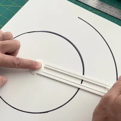 Compass vẽ hình tròn lớn từ 1.25” đến 9.25”