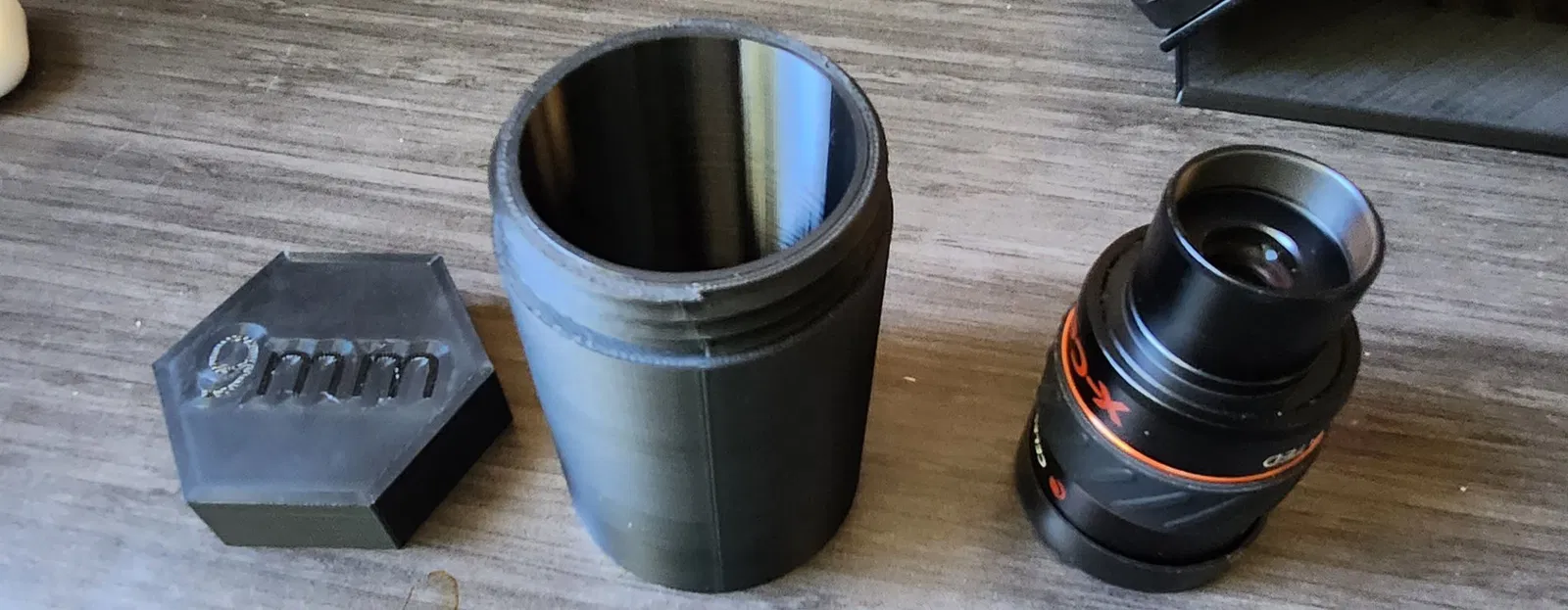 Hộp đựng kính thiên văn Celestron X-Cel LX 9mm - Image 1