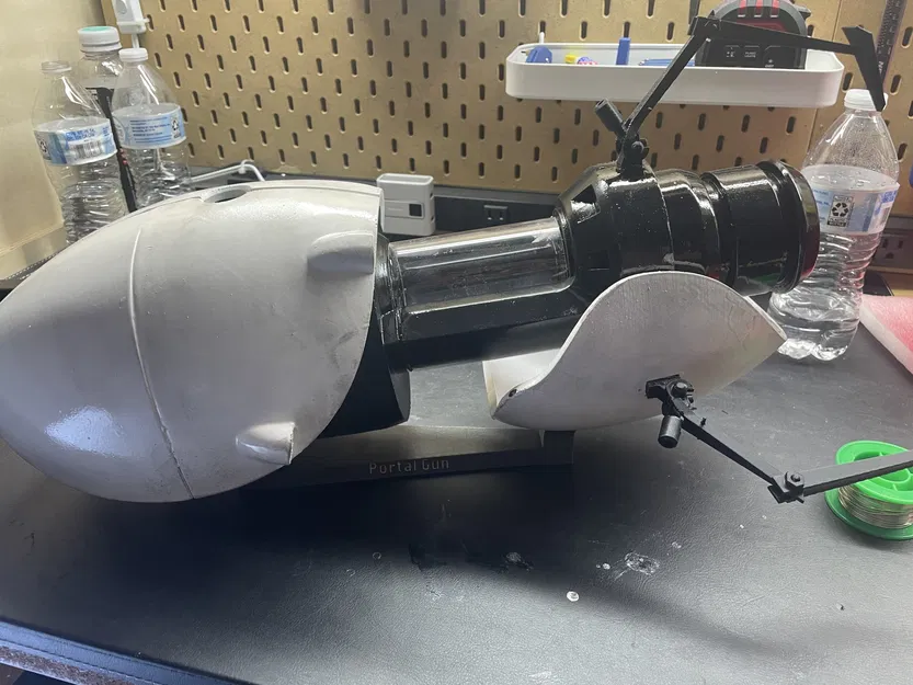 Giá đỡ cho súng cổng Portal Gun - Image 1