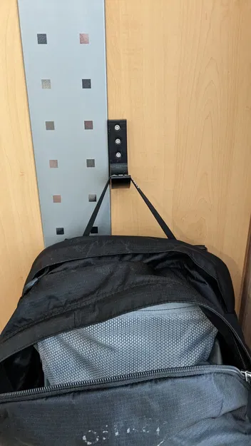 Giá đỡ ba lô đơn giản cho không gian gọn gàng - Image 9