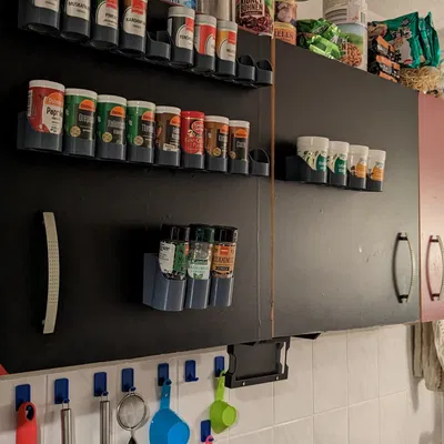 Giá treo gia vị gắn tường cho các thương hiệu gia vị Đức