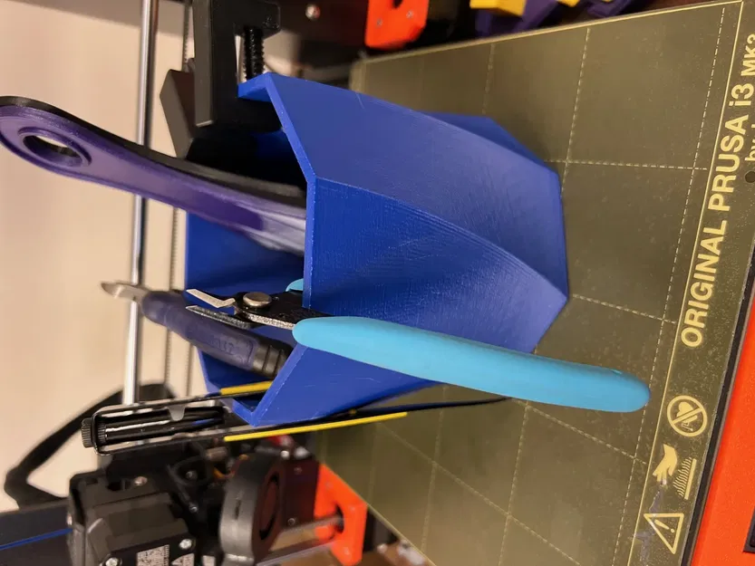 Cốc cong lớn với thiết kế độc đáo - Image 3