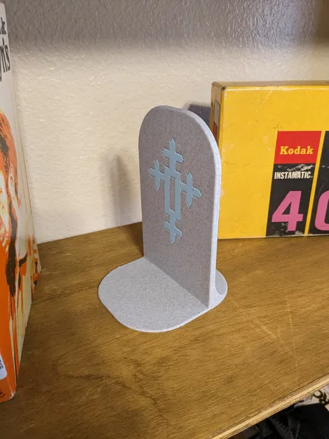 Giá đỡ sách hình thập giá với thiết kế đá cẩm thạch - Image 8