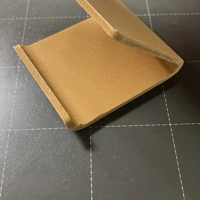 Giá đỡ iPhone đa năng cho nhiều loại ốp khác nhau