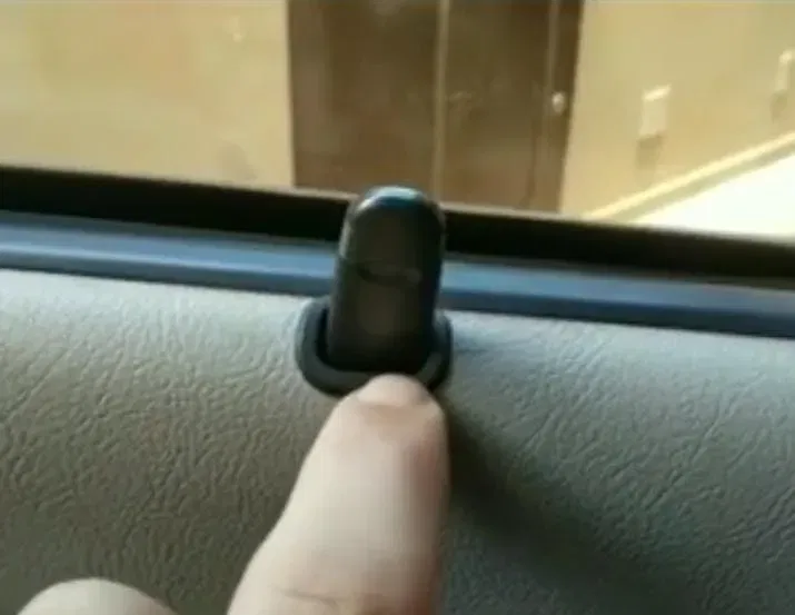 Nắp hoàn thiện cho chốt cửa xe Chery QQ 1100cc - Image 2