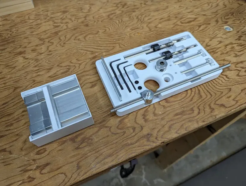 Giá đỡ và khay lưu trữ cho bộ dụng cụ Dowelmax - Image 1