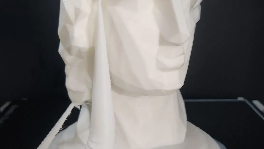 Tượng Alexander Đại Đế phong cách low poly 2000 tam giác - Image 2