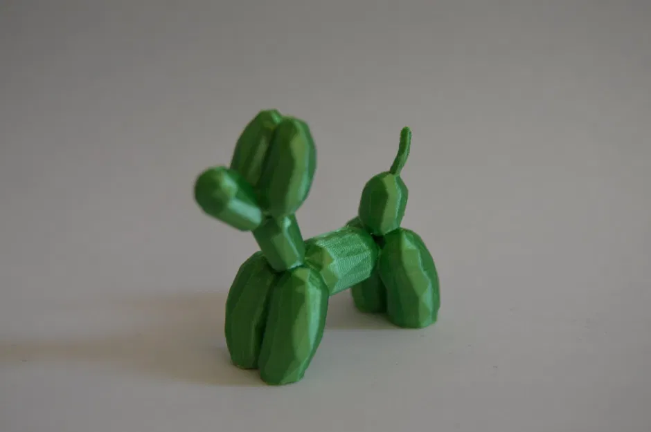 Chó bóng bay phong cách low poly - Image 1