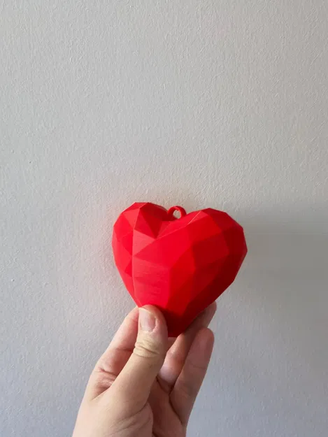 Móc khóa trái tim phong cách low poly cho ngày Valentine - Image 2