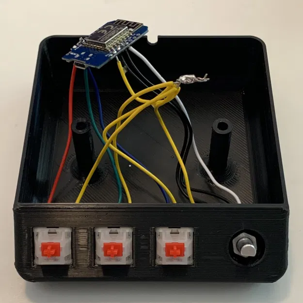 Bộ điều khiển phương tiện ESPHome lắp dưới bàn - Image 4