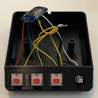 Bộ điều khiển phương tiện ESPHome lắp dưới bàn