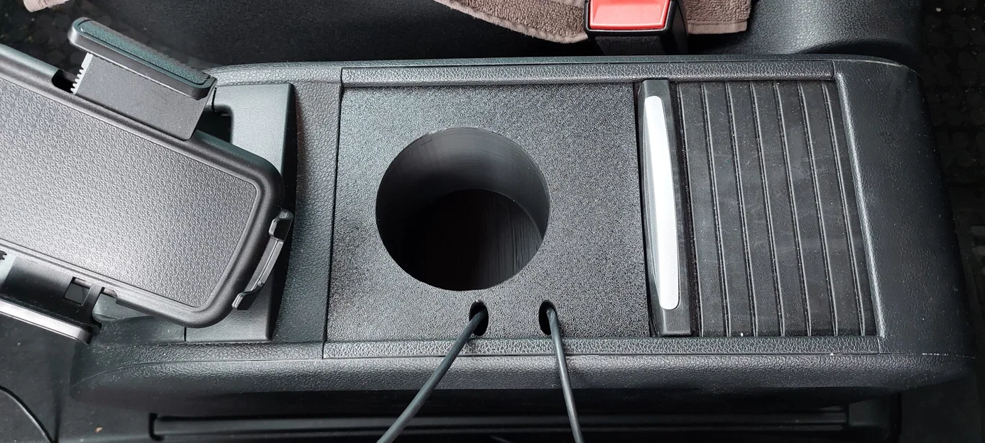 Giá đỡ cốc và cáp USB cho bảng điều khiển trung tâm PSA Berlingo - Image 3