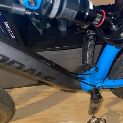 Giá đỡ cáp định tuyến cho khung xe đạp Cannondale