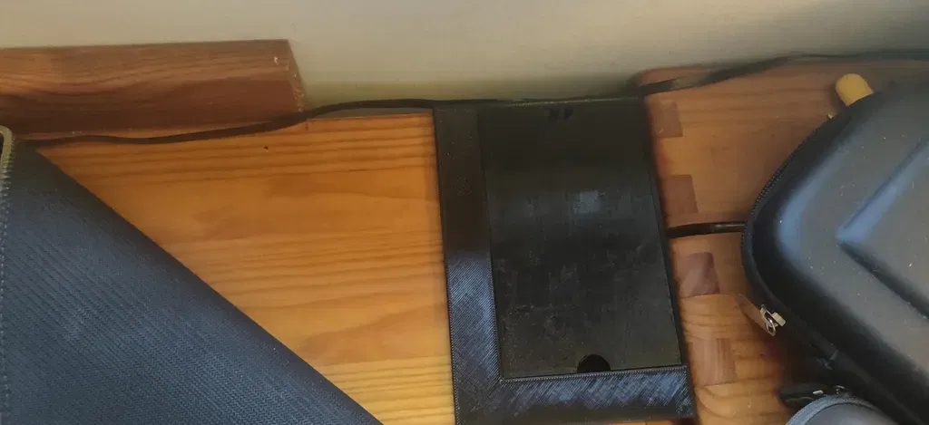 Hộp bí mật ẩn dưới bàn làm việc - Image 2