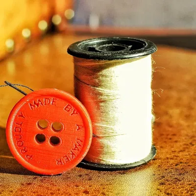 Nút áo 30 mm thiết kế độc đáo của Maker