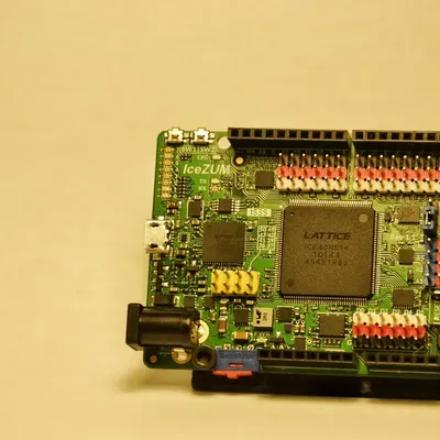 Giá đỡ Arduino với góc nghiêng 30 độ