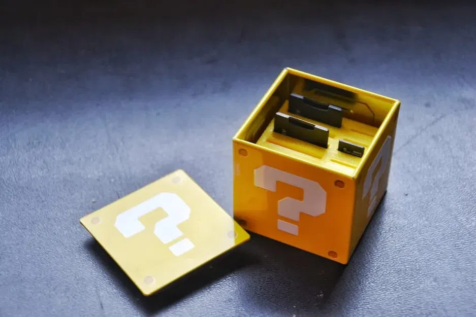 Giá đỡ thẻ SD và micro SD cho hộp kẹo Nintendo - Image 1