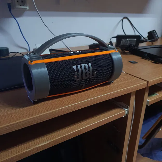 Vỏ bảo vệ JBL Charge 5 với tay cầm giống boombox mini - Image 1