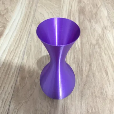 Bình hoa đơn giản in chế độ vase