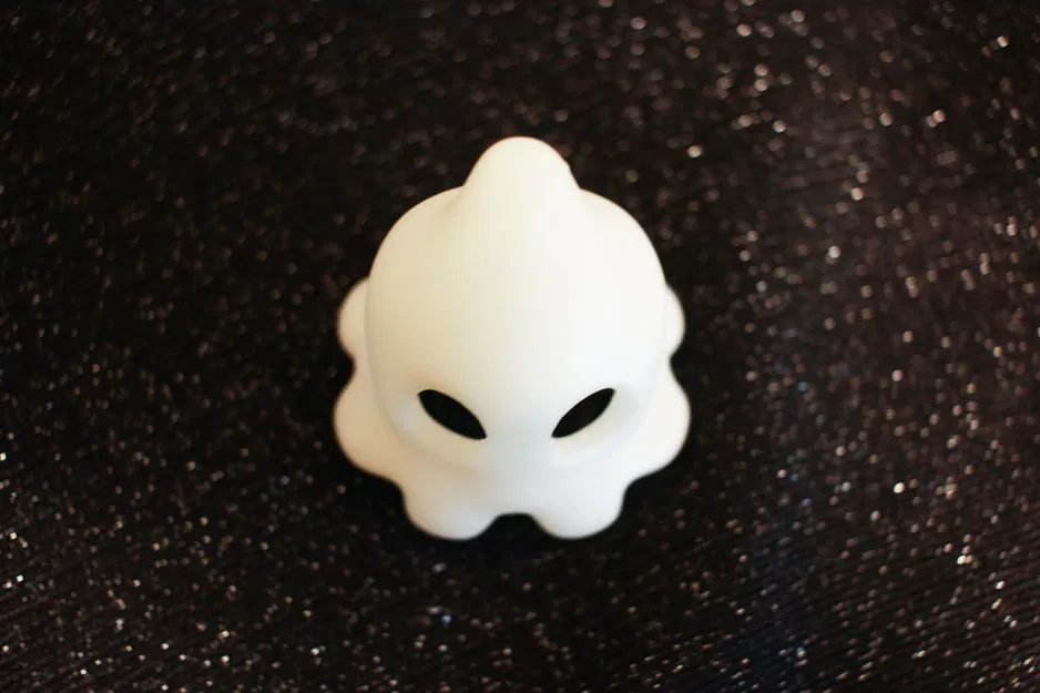 Ma Dễ Thương Với Đôi Mắt To Và Ngón Chân Nhỏ - Image 3