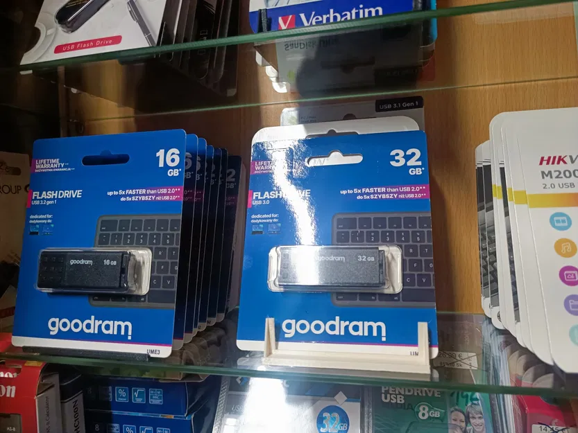 Giá đỡ sản phẩm đa năng cho không gian sống và làm việc - Image 1