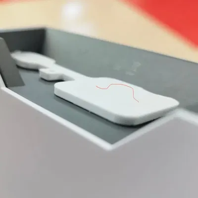 Vỏ bảo vệ cho bộ định tuyến và ăng-ten Starlink