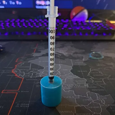 Giá đỡ ống tiêm dễ sử dụng cho mèo tiểu đường