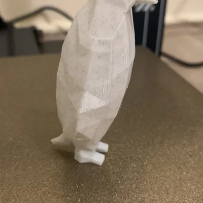 Chim cánh cụt Low Poly độc đáo cho trang trí nội thất