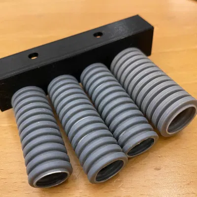 Giá đỡ ống dẫn điện 3x16mm và 1x20mm linh hoạt