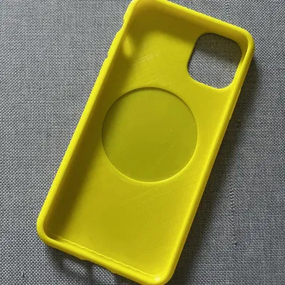 Ốp lưng iPhone 11 phiên bản trống và MagSafe