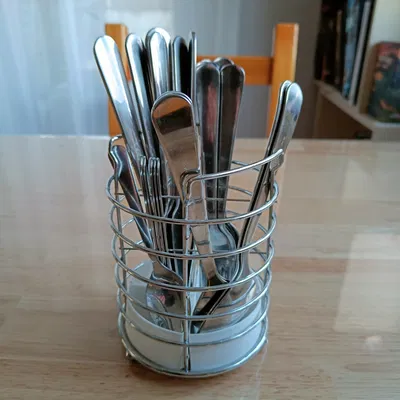 Giá đỡ dao kéo cho bàn ăn