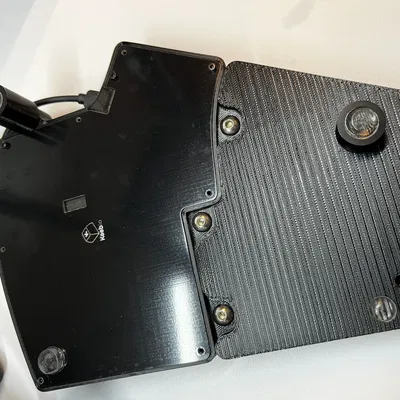 Vỏ bàn phím Iris với tựa tay và điều chỉnh độ nghiêng