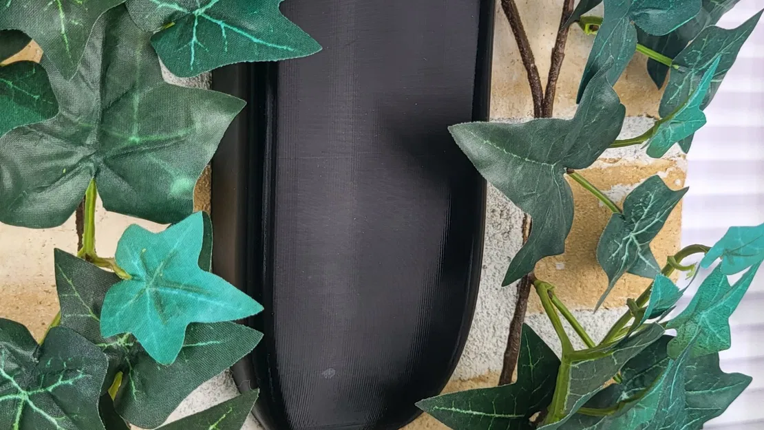 Bình hoa treo tường thiết kế mỏng gọn - Image 3