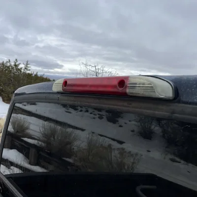 Grommet giữ đèn phanh thứ ba cho Nissan Frontier 2002