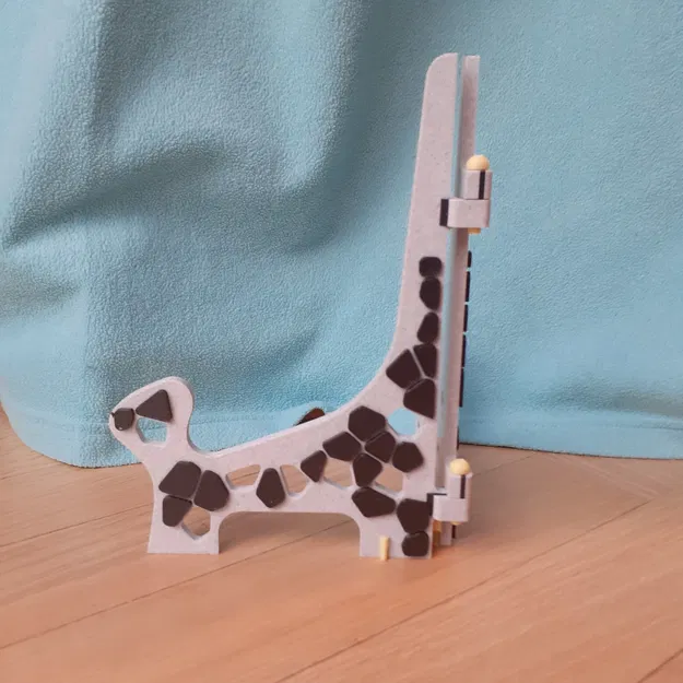 Giá đỡ đĩa hình mèo Voronoi với bất ngờ nhỏ - Image 3