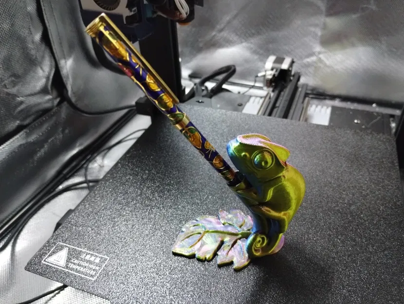 Giá đỡ bút tắc kè với ổn định lá - Image 2