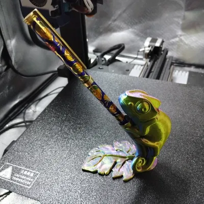 Giá đỡ bút tắc kè với ổn định lá