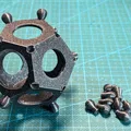 Khối dodecahedron La Mã từ thế kỷ thứ hai - Thumbnail 2