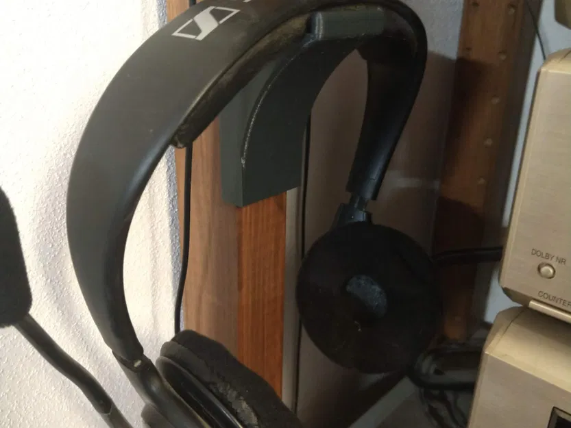 Giá đỡ tai nghe gắn vào giá đỡ hệ thống IVAR của Ikea - Image 1