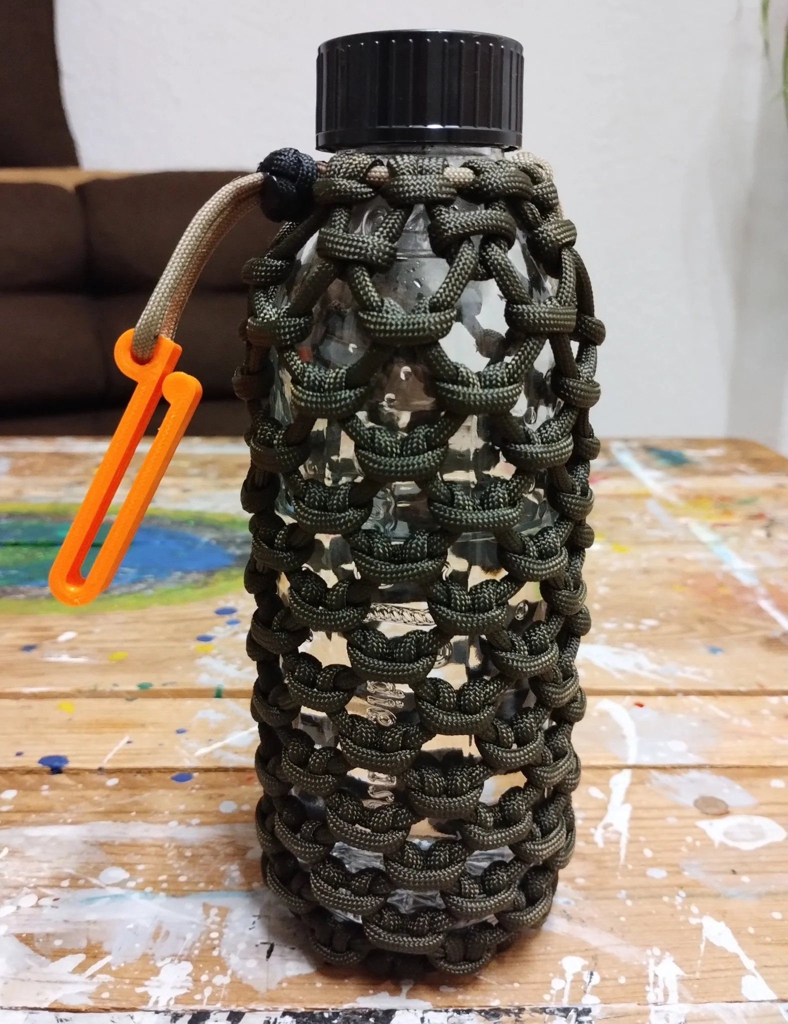 Kẹp dây đai cho bình nước nhỏ dùng paracord 1
