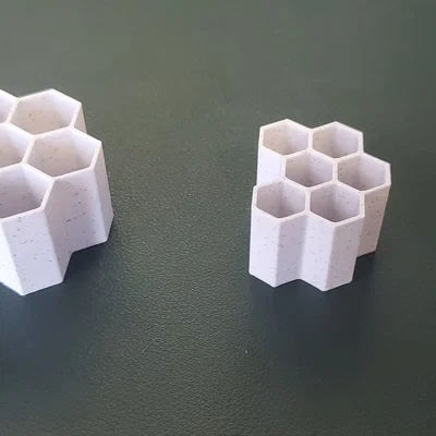 Giá đỡ pin hình tổ ong cho pin AA và AAA