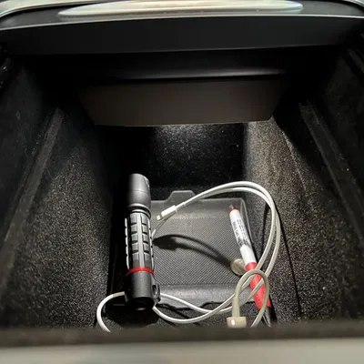 Khay tổ chức trung tâm cho Tesla Model 3 và Y