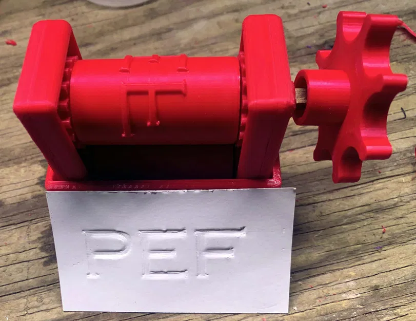 Máy ép dấu danh thiếp PEF với con lăn có thể thay thế - Image 1