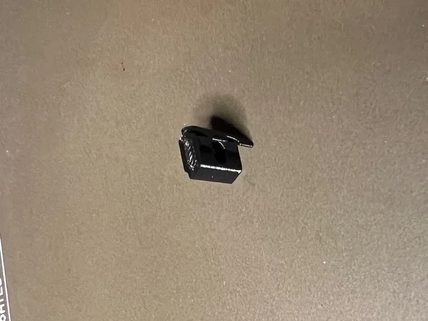 Nuts T-Nut M3nEs với lò xo shrapnel cho khung Prusa XL - Image 1