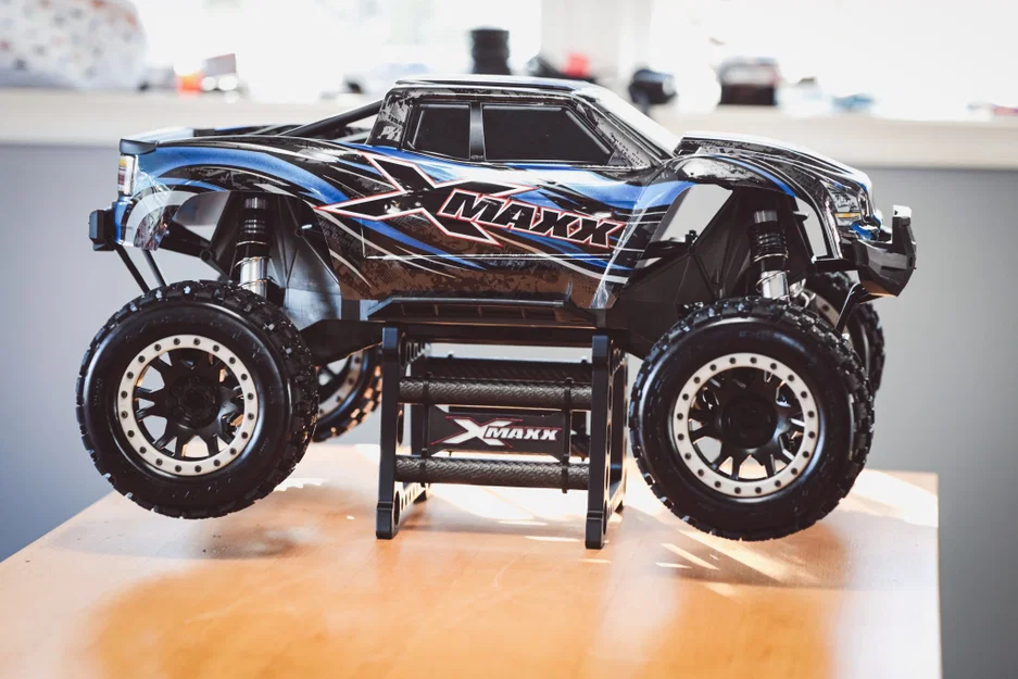 Giá đỡ làm việc cho Traxxas X-Maxx - Image 2