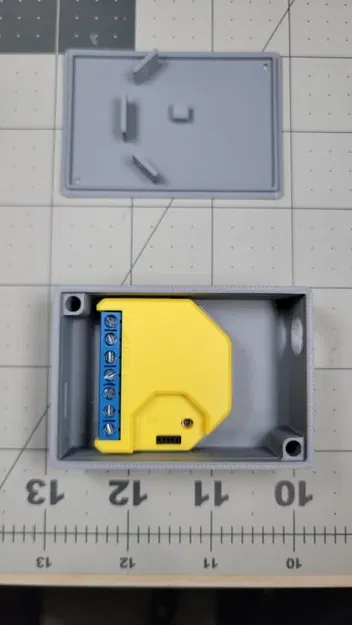 Vỏ bảo vệ cho bộ điều khiển LED WiFi Shelly RGBW2 - Image 1