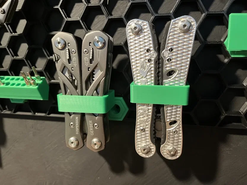 Giá đỡ đa năng cho kìm trên tường tổ ong - Image 1