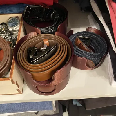 Giá đỡ thắt lưng xếp chồng tiện lợi