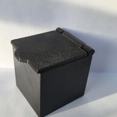 Hộp gập với bản lề tiện dụng