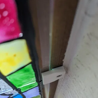 Kẹp giữ kính hình học cho tấm acrylic và gương